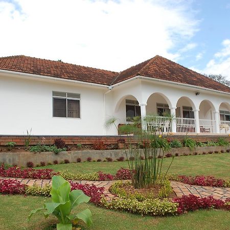 Kigezi Gardens Inn Kabale Екстер'єр фото