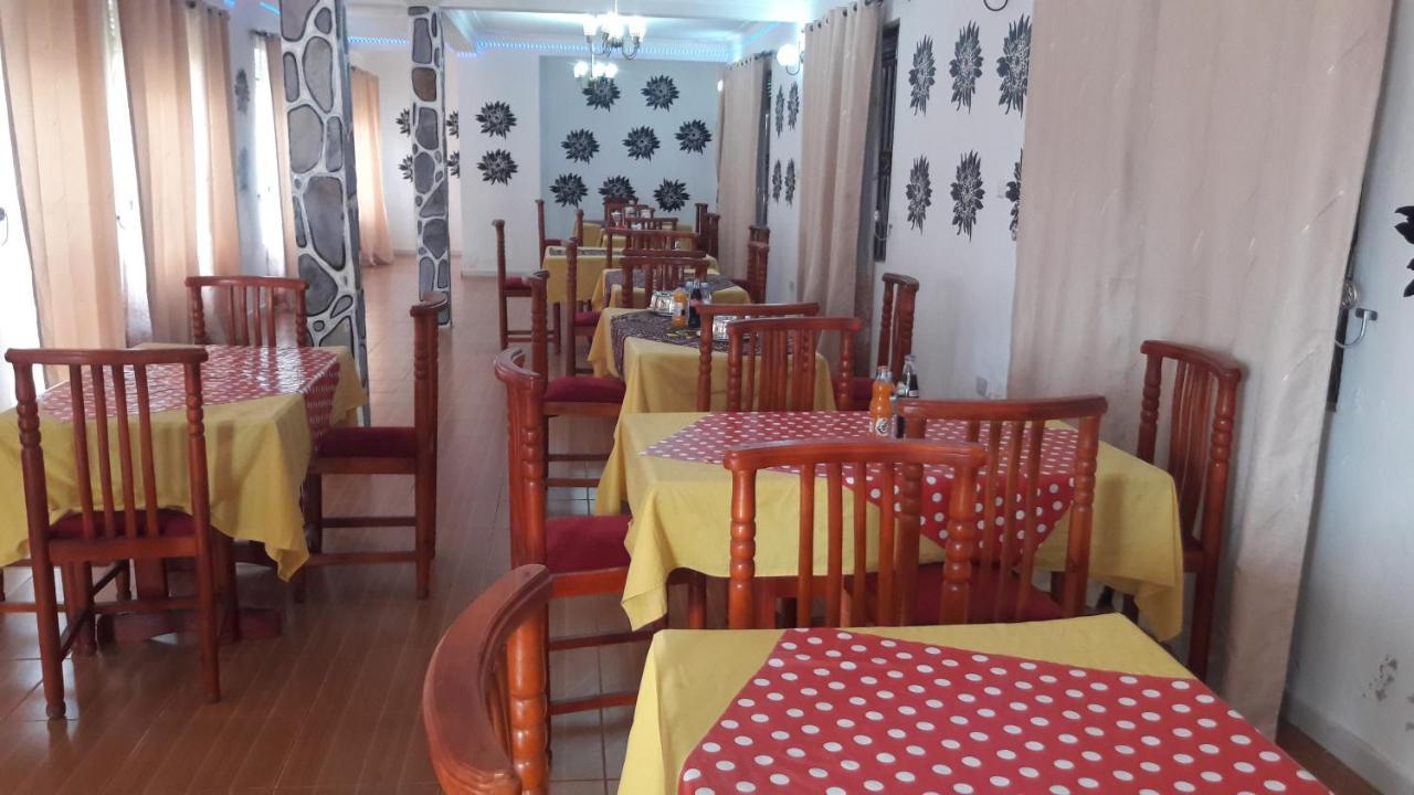 Kigezi Gardens Inn Kabale Екстер'єр фото