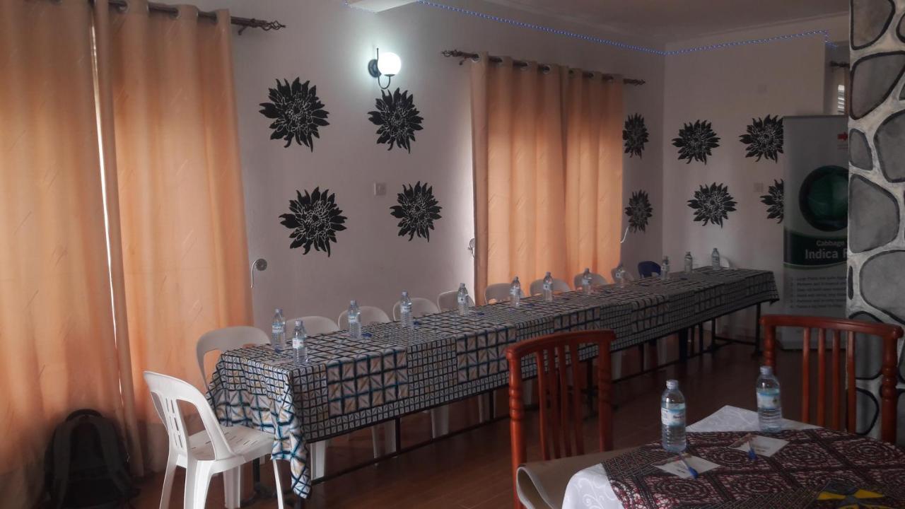 Kigezi Gardens Inn Kabale Екстер'єр фото